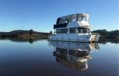 Houseboat Hire Business