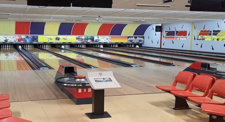 Bowling Alley with Entertainment Area